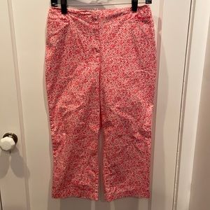 The limited stretch flower Capri Pants